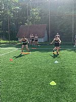  autor: Lena Oborn�